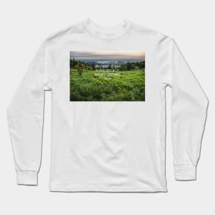 The World is big 3 Long Sleeve T-Shirt